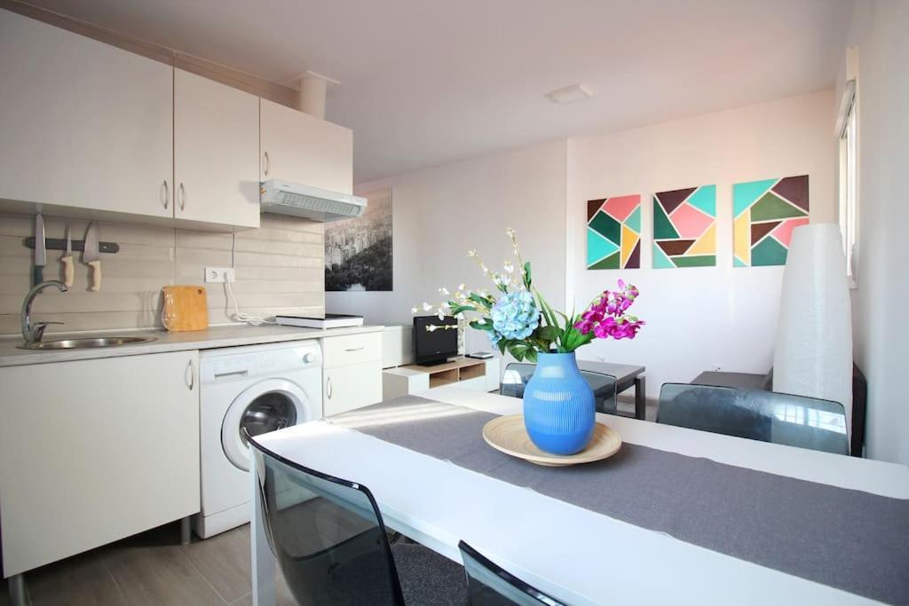 Suite Puerta Osario Con Terraza เซบีญา ภายนอก รูปภาพ